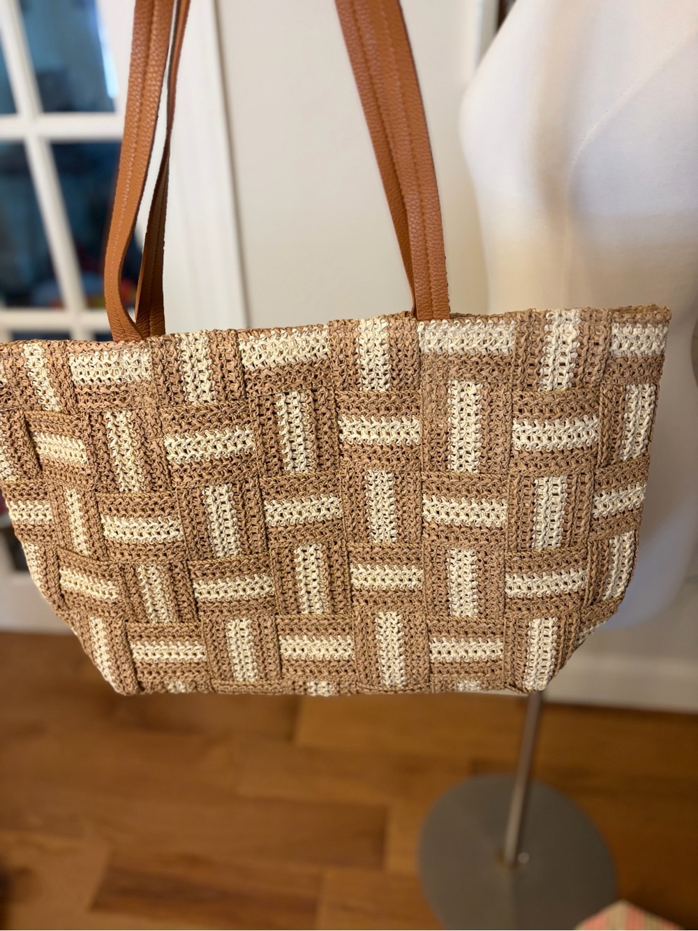 Woven Straw Tote Bag in Tan & Cream - Picture 2 of 3